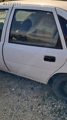 OPEL VECTRA A SOL ARKA KAPI DOLU.OTO ERKAN ÜNYE