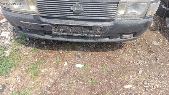 Nissan urvan ön tampon yedek parça