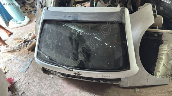 Opel astra f bagaj kapağı 25000