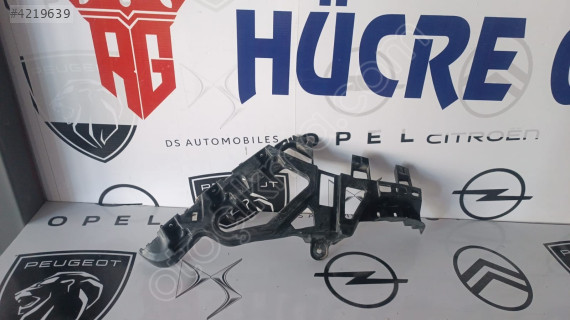 PEUGEOT 5008 ARKA TAMPON BRAKETİ SAĞ 9814615980