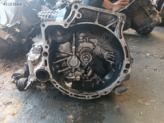 Mazda 323 şanzıman komple manuel orjinal çıkma