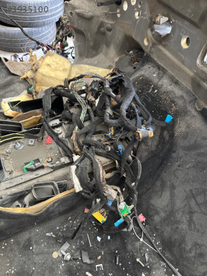 Peugeot 407 torpido tesisatı kalorifer kazanı tesisat