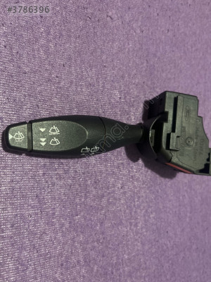 Ford Fiesta 2005 Silecek Kolu