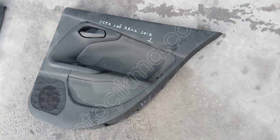 fiat egea 2018 sağ arka kapı döşemesi (son fiyat)
