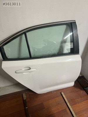 Toyota Corolla 2019 2024 sağ arka kapı
