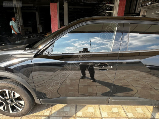 2020-2024 Peugeot 2008 Sol Ön Kapı Orj Hatasız Dolu Siyah