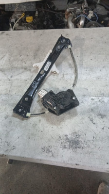 2014-2018 VOLKSWAGEN JETTA SAĞ ARKA CAM KRİKOSU