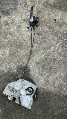 SUZUKİ SX4 SCROSS SAĞ ÖN KAPI KİLİDİ