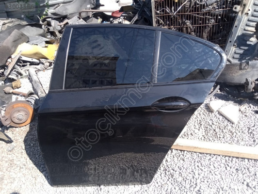 BMW F10 SOL ARKA KAPI ORIJINAL ÇIKMA 