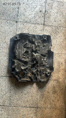 2015-2019 VW PASSAT B8 MOTOR ÜST KORUMA KAPAĞI ORJ ÇIKMA