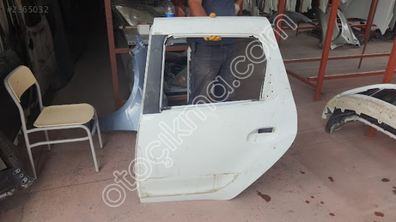 DACİA DUSTER SOL ARKA KAPI