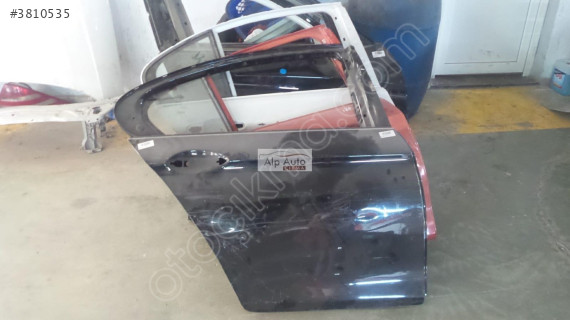 BMW 5 SERİSİ ÇIKMA SAĞ ARKA KAPI