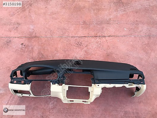 BMW F10 GÖĞÜSLÜK SİYAH KREM