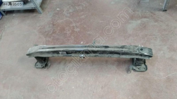 SKODA SUPERB 2010 2015 ÖN TAMPON DEMİRİ 3T0807109