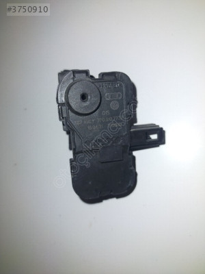 T-ROC DEPO KAPAĞI MOTORU 7P0810773F