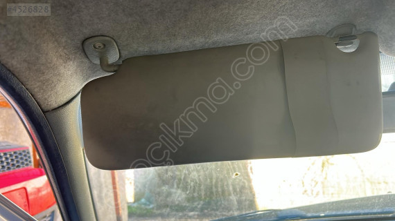 Clio 2 sol taraf güneşlik