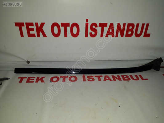 Mercedes E 212 ÇITA ÖN CAM ÇITASI SAĞ A2126901082