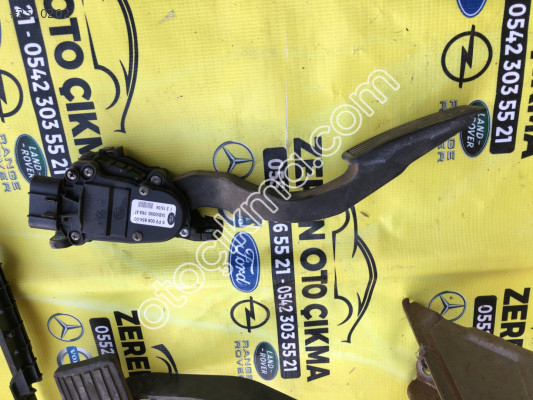LAND ROVER FREELANDER 1 GAZ PEDALI ÇIKMA 6pv00885400
