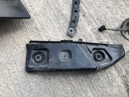 MERCEDES A SERİ W176 ARKA TAMPON SOL İÇ BRAKET 1768850165