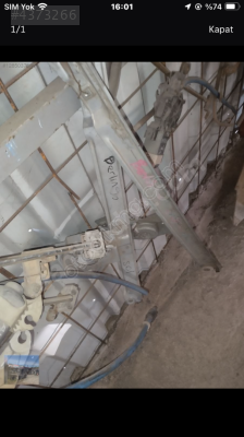 Citroen berlingo sol ön cam kirkosu