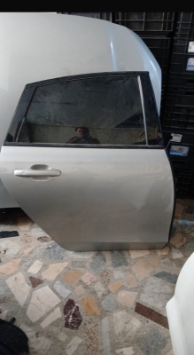 Volvo s 90 sağ arka kapı hatasiz