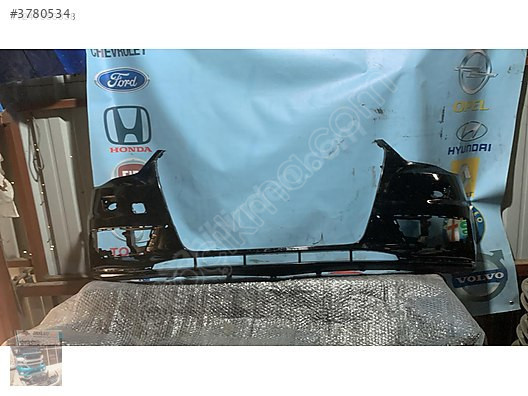 Audi a3 ön tampon çıkma