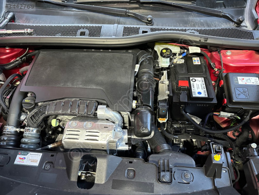Peugeot 2008 1.2 komple motor bütün parçaları mevcut