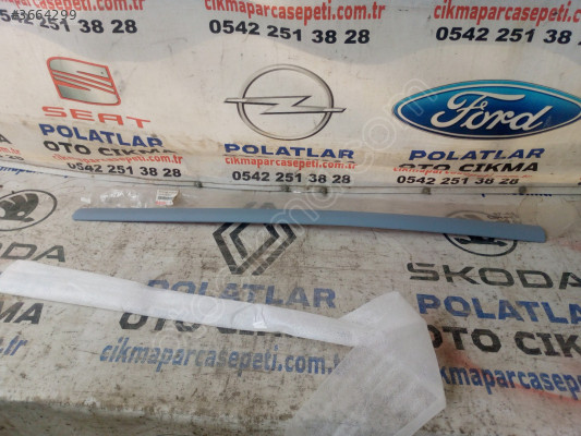 Toyota Corolla sağ ön kapı çıtası 2002 2007