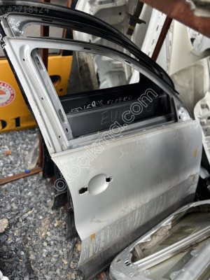 2009 2013 Volksvagen Tiguan çıkma ön sağ kapı