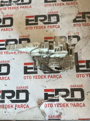 MERCEDES SPRİNTER KAPI KİLİDİ ÖN SOL 06- ORJİNAL - A9067202135
