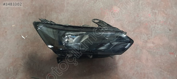 dacia SANDERO Sağ FAR (İÇİ SİYAH) 2023 SONRASI