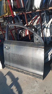 Volkswagen Q7 sag ön kapı çıkma yedek parça