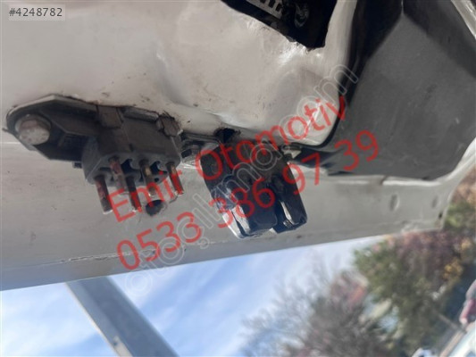 Renault R11 bagaj kilidi