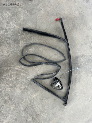 BMW f30 3.20 sağ ön kapı