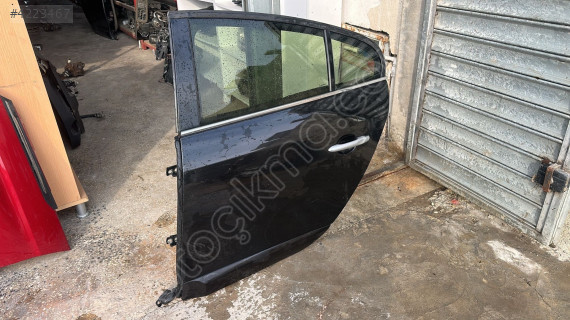 2012-2016 RENAULT FLUENCE SOL ARKA SİYAH KAPI ORJ ÇIKMA