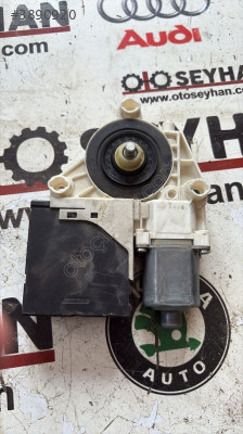 5N0959701F vw tiguan 2015 ön sol kapı cam motoru