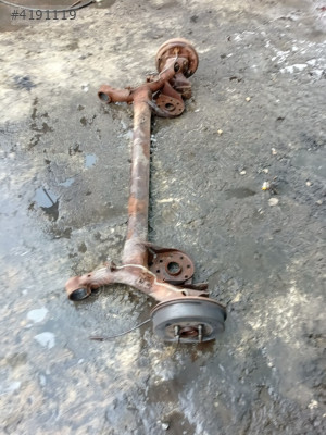 Toyota yaris 2011 arka dingil