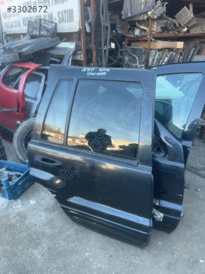 Jeep grand cherokee sağ arka kapı orijinal