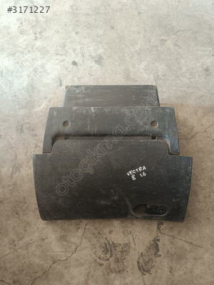 Opel Vectra B 1.6 torpido kapağı