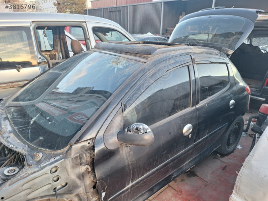 2002 Model 206 1.4 Benzinli Sunrooflu Parça Parça Satılık