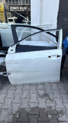 Corolla sol ön kapı