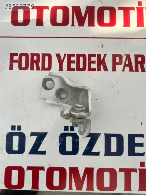 Ford courier sağ ön kapı alt menteşe