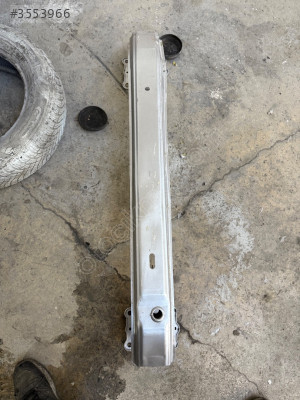Hyundai ix35 Ön tampon demiri