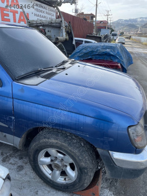 NİSSAN SKYSTAR SAĞ ÇAMURLUK