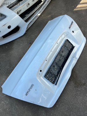 Hyundai accent Era beyaz çıkma arka bagaj kapağı
