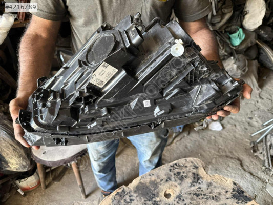 Mercedes EQB sol far