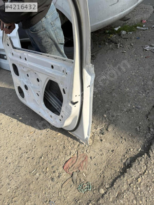 2016 2022 skoda süper b sağ ön kapı