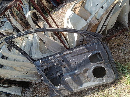 Volvo S60 sol ön kapı