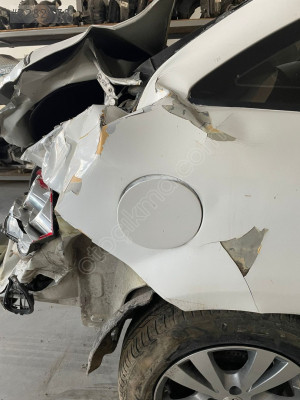 Fiat Linea Depo Kapağı Orjinal Çıkma