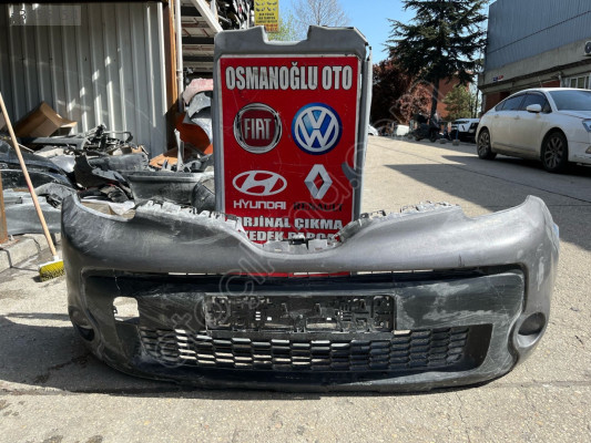 Renault kango 4 ön tampon çıkma orijinal